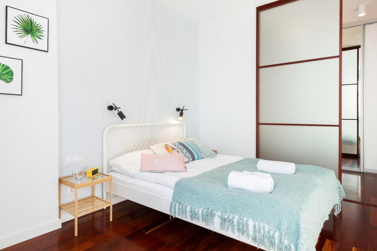 Apartments Warsaw Zelazna By Noclegi Renters מראה חיצוני תמונה